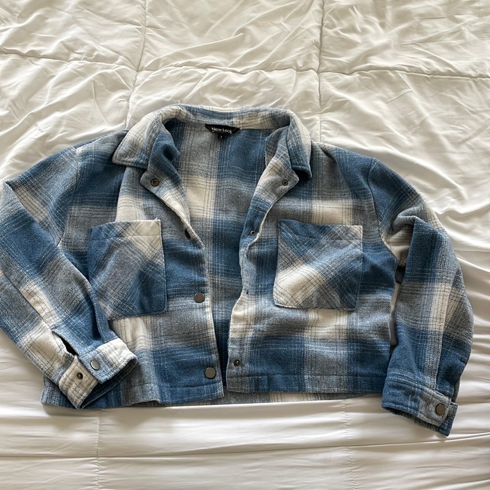 Cropped plaid shacket